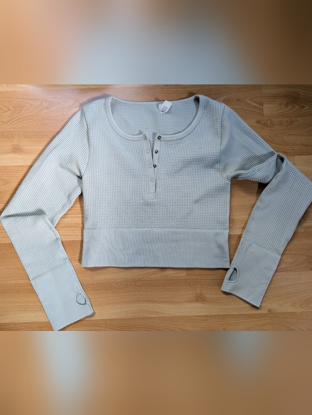 OFFLINE by Aerie Waffle Knit Cropped Henley Top Thumbholes Gray M